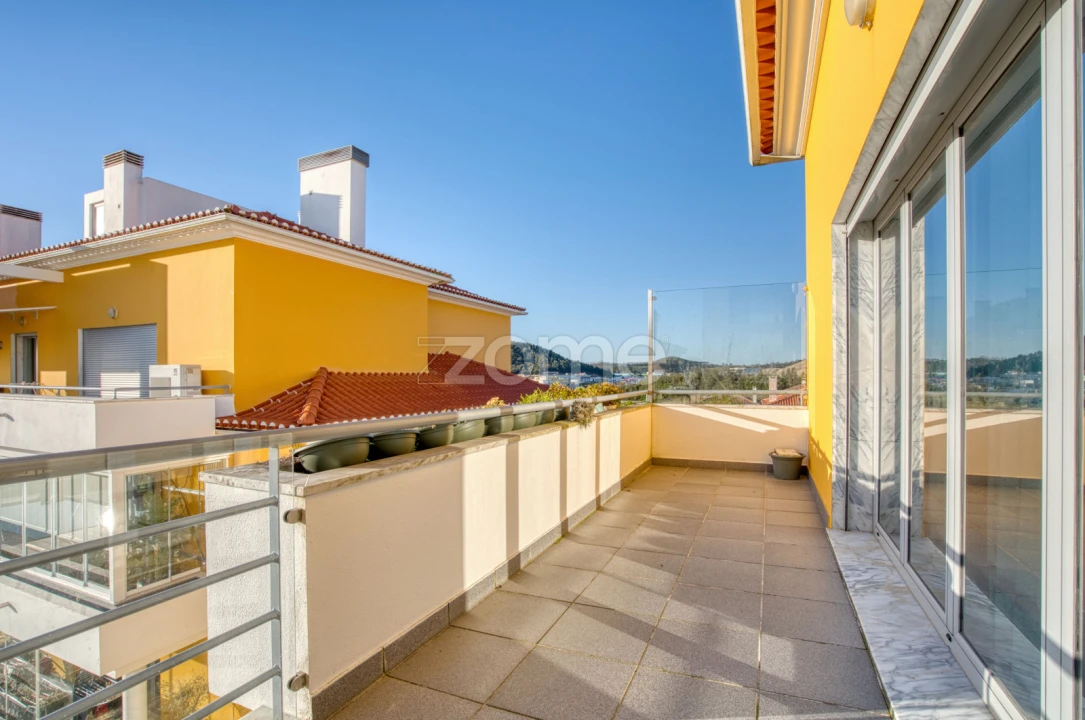 Apartamento T3 para Venda em Malveira e São Miguel de Alcainça Foto 8