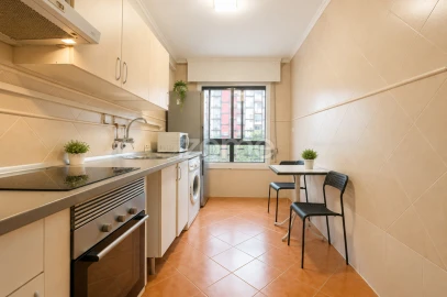 Apartamento T2 para Venda em Corroios