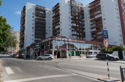 Apartamento T2 para Venda em Corroios