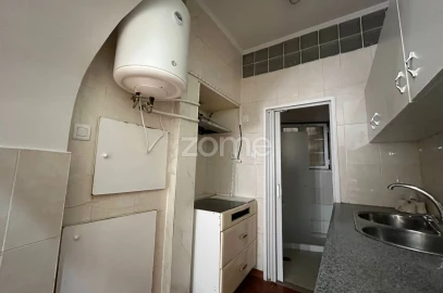 Apartamento T1 para Venda em Santa Maria Maior