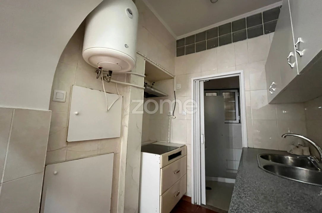 Apartamento T1 para Venda em Santa Maria Maior Foto 7