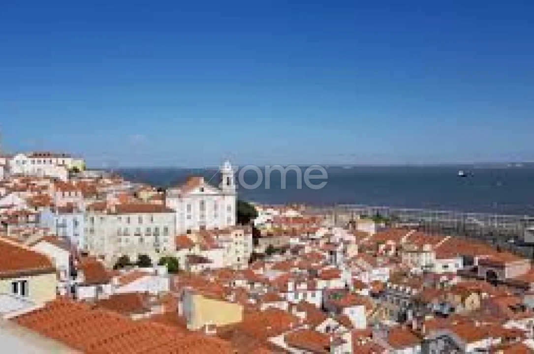 Apartamento T1 para Venda em Santa Maria Maior Foto 3