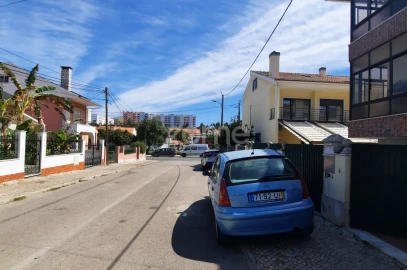 Apartamento T1 para Venda em Corroios