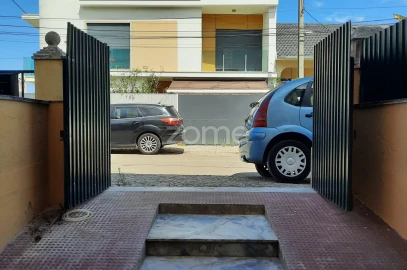 Apartamento T1 para Venda em Corroios