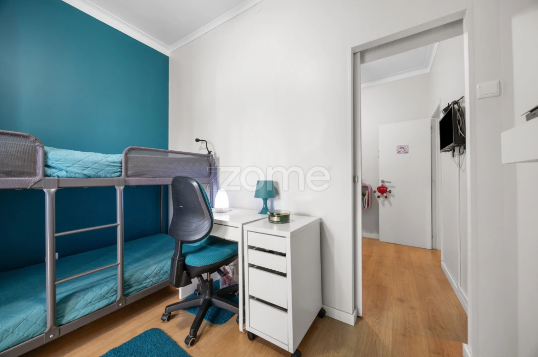 Apartamento T3 para Venda em Charneca de Caparica e Sobreda Foto 19