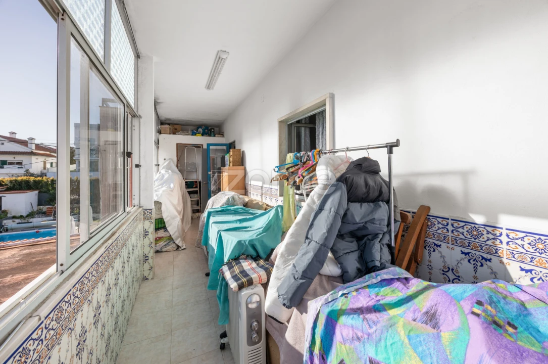 Apartamento T3 para Venda em Charneca de Caparica e Sobreda Foto 24