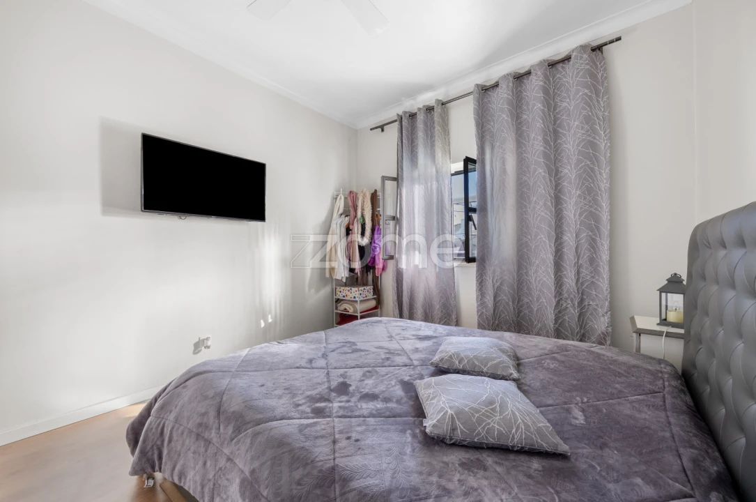 Apartamento T3 para Venda em Charneca de Caparica e Sobreda Foto 8