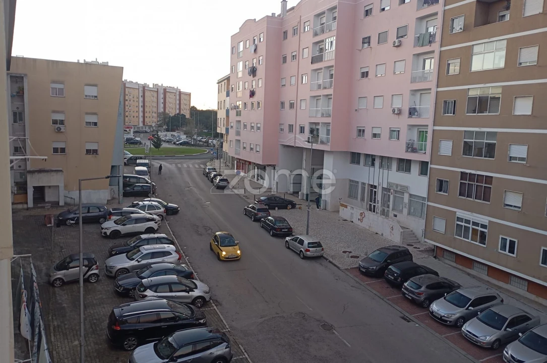 Apartamento T2 para Venda em Amora Foto 15
