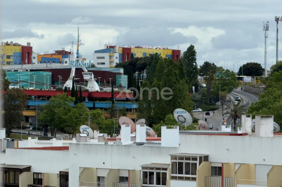 Apartamento T2 para Venda em Amora Foto 12