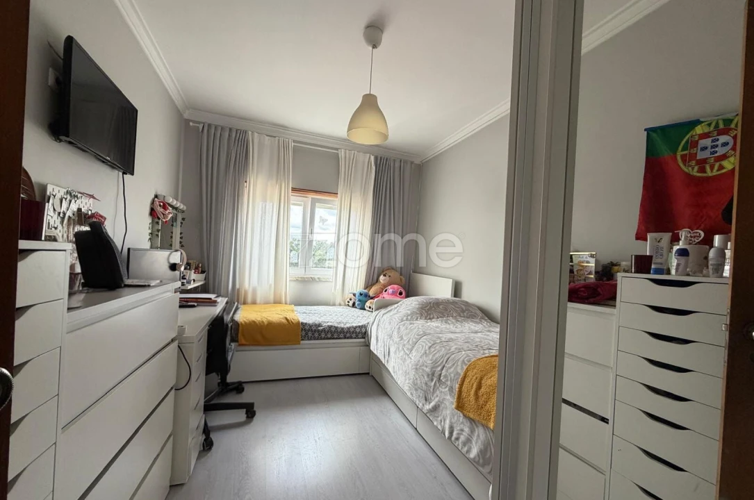 Apartamento T2 para Venda em Amora Foto 9