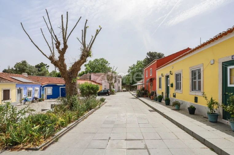 Moradia T3 para Venda em Queluz e Belas Foto 4