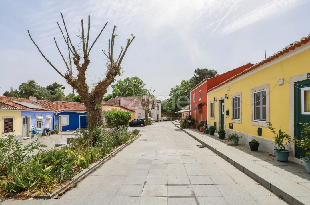 Moradia T3 para Venda em Queluz e Belas Foto 4