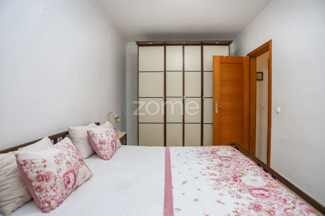 Moradia T3 para Venda em Queluz e Belas Foto 14