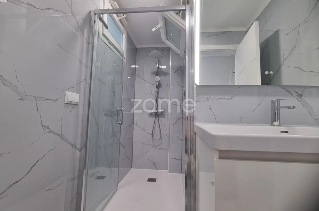 Apartamento T2 para Venda em Oeiras e São Julião da Barra, Paço de Arcos e Caxias Foto 12