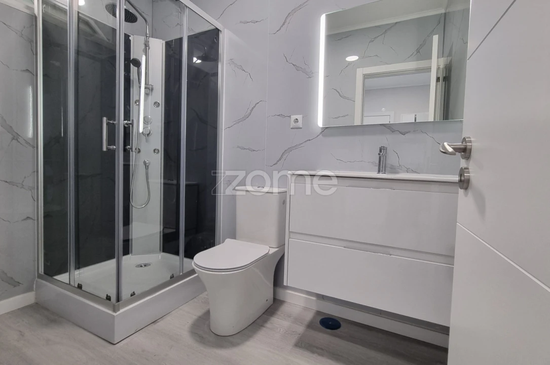 Apartamento T2 para Venda em Oeiras e São Julião da Barra, Paço de Arcos e Caxias Foto 13