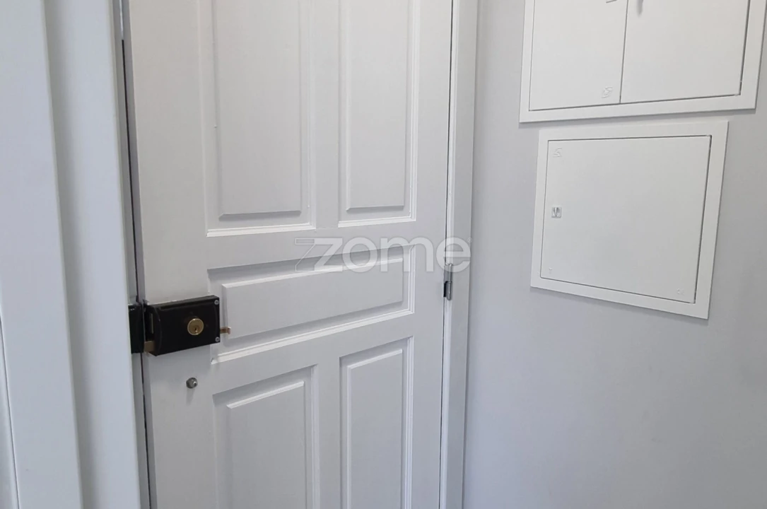 Apartamento T3 para Venda em Laranjeiro e Feijó Foto 15
