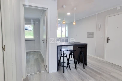 Apartamento T2 para Venda em Benfica