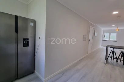 Apartamento T2 para Venda em Benfica