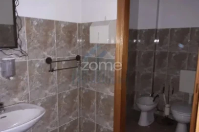 Negócio para Venda em Queluz e Belas