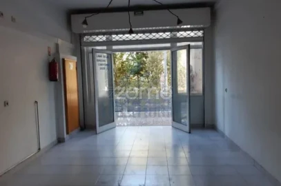 Negócio para Venda em Queluz e Belas