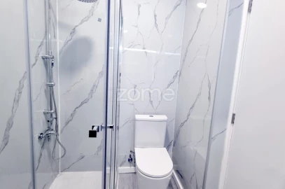 Apartamento T1 para Venda em Venteira
