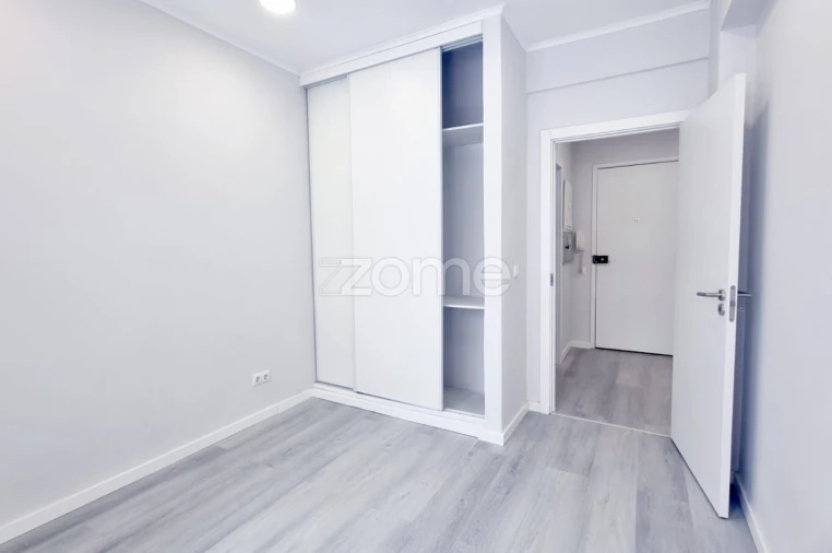 Apartamento T1 para Venda em Venteira Foto 11
