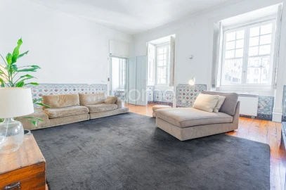Apartamento T4 para Venda em Santa Maria Maior