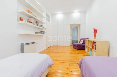 Apartamento T4 para Venda em Santa Maria Maior