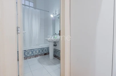 Apartamento T4 para Venda em Santa Maria Maior