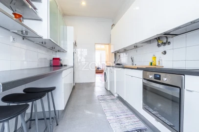 Apartamento T4 para Venda em Santa Maria Maior
