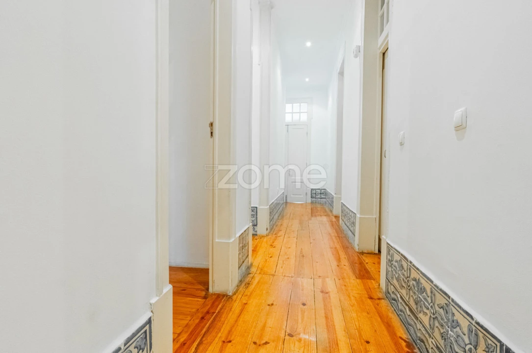 Apartamento T4 para Venda em Santa Maria Maior Foto 11