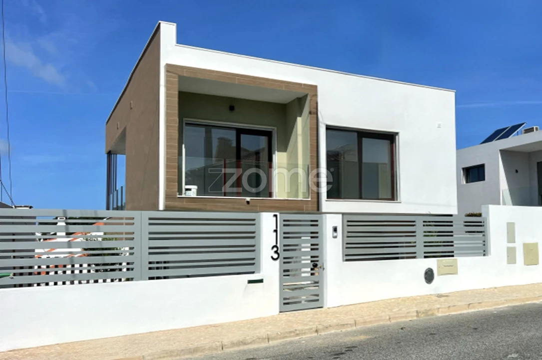 Moradia T4 para Venda em Cascais e Estoril Foto 3