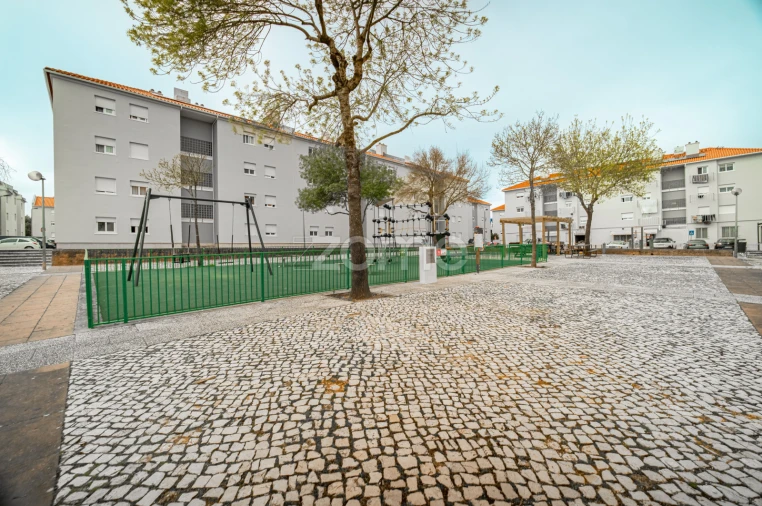 Apartamento T2 para Venda em Alcabideche Foto 14