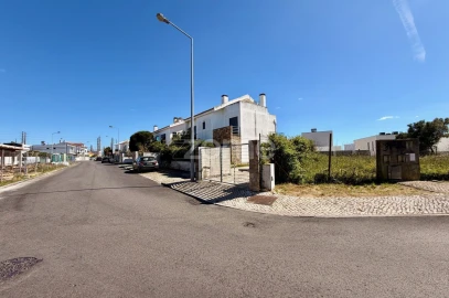 Terreno para Venda em São Domingos de Rana