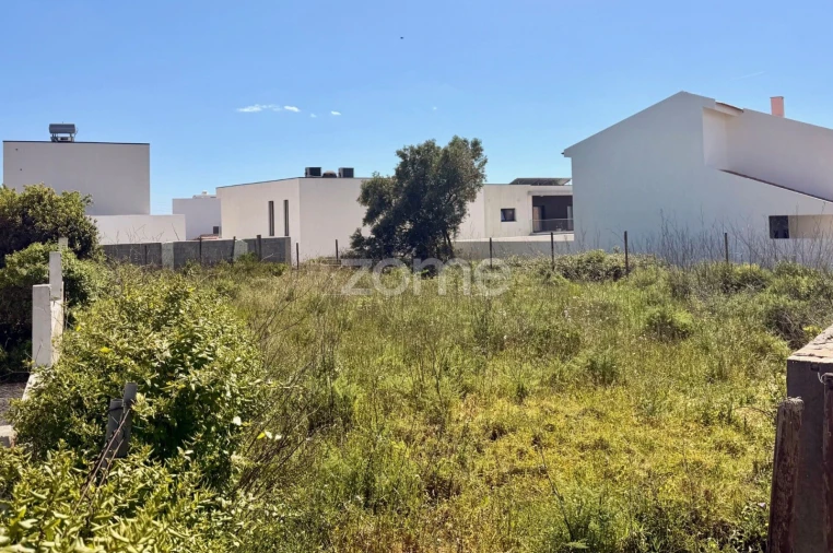 Terreno para Venda em São Domingos de Rana Foto 2