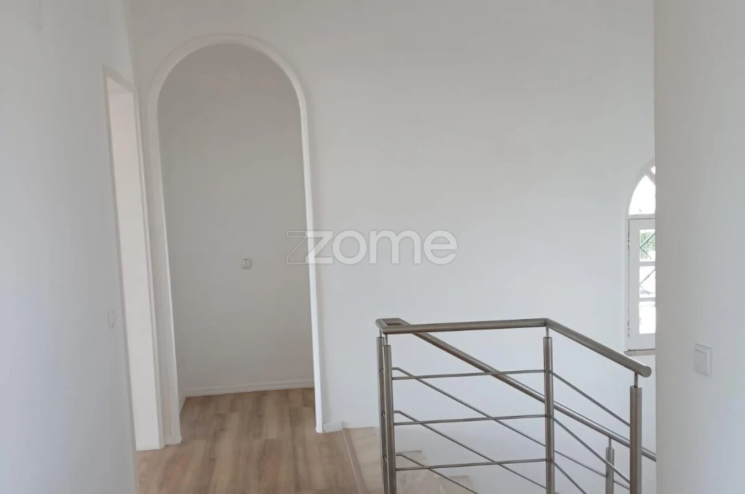 Moradia T3 para Arrendamento em Carcavelos e Parede Foto 11