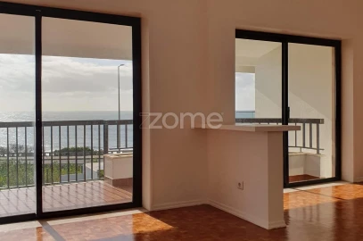 Moradia T3 para Arrendamento em Carcavelos e Parede