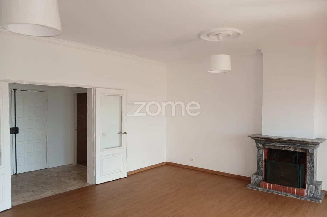 Moradia T3 para Arrendamento em Carcavelos e Parede Foto 5