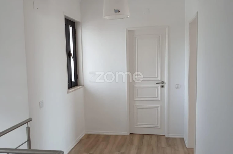 Moradia T3 para Arrendamento em Carcavelos e Parede Foto 10