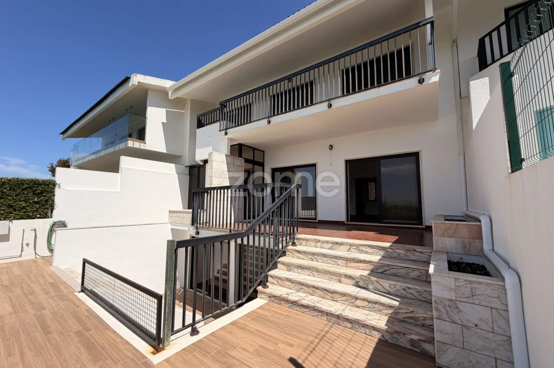 Moradia T3 para Arrendamento em Carcavelos e Parede Foto 1
