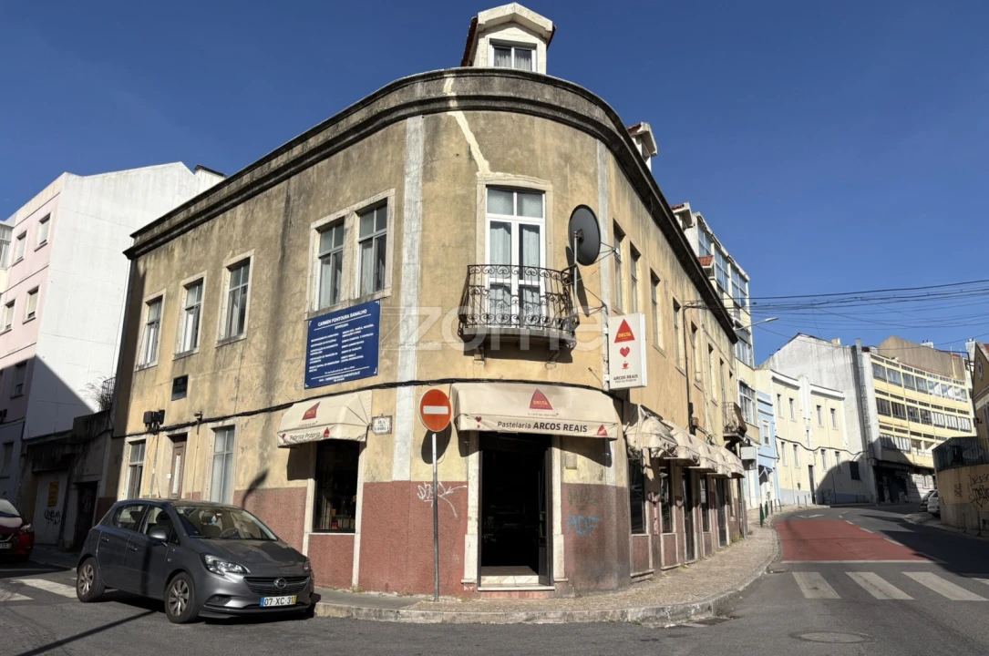 Prédio para Venda em Queluz e Belas Foto 2