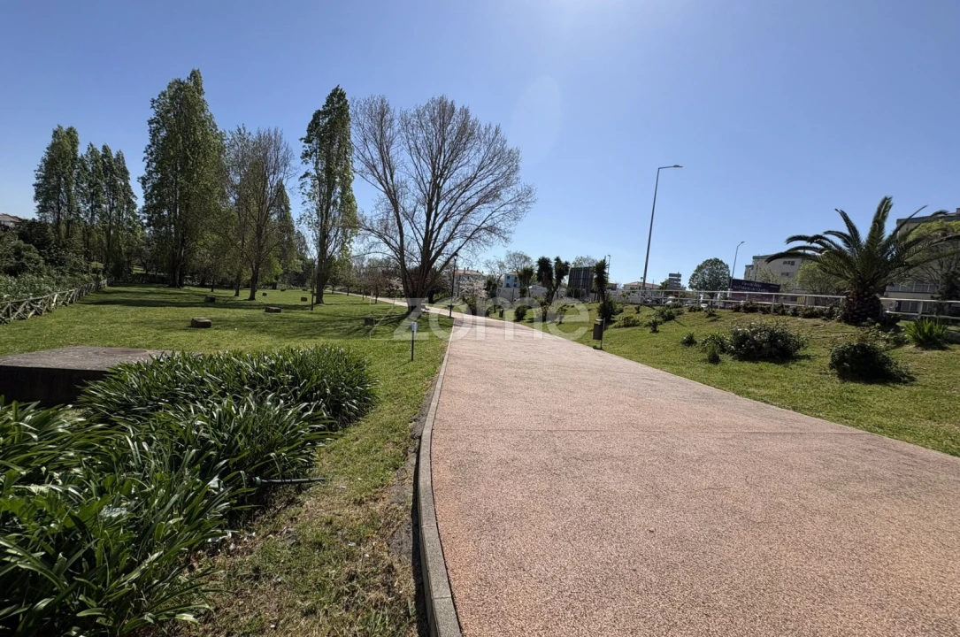 Prédio para Venda em Queluz e Belas Foto 6