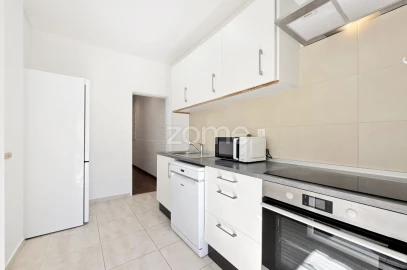 Apartamento T1 para Venda em Camarate, Unhos e Apelação