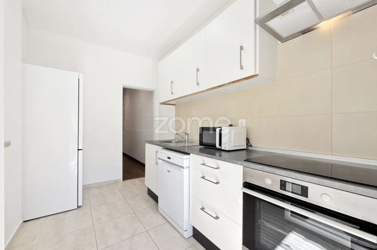 Apartamento T1 para Venda em Camarate, Unhos e Apelação Foto 9