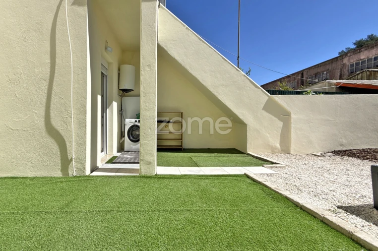 Apartamento T1 para Venda em Camarate, Unhos e Apelação Foto 23