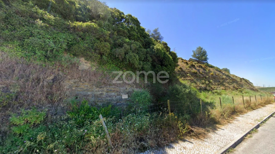 Terreno para Venda em Queluz e Belas