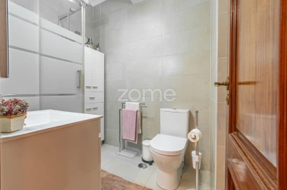 Apartamento T2 para Venda em Águas Livres