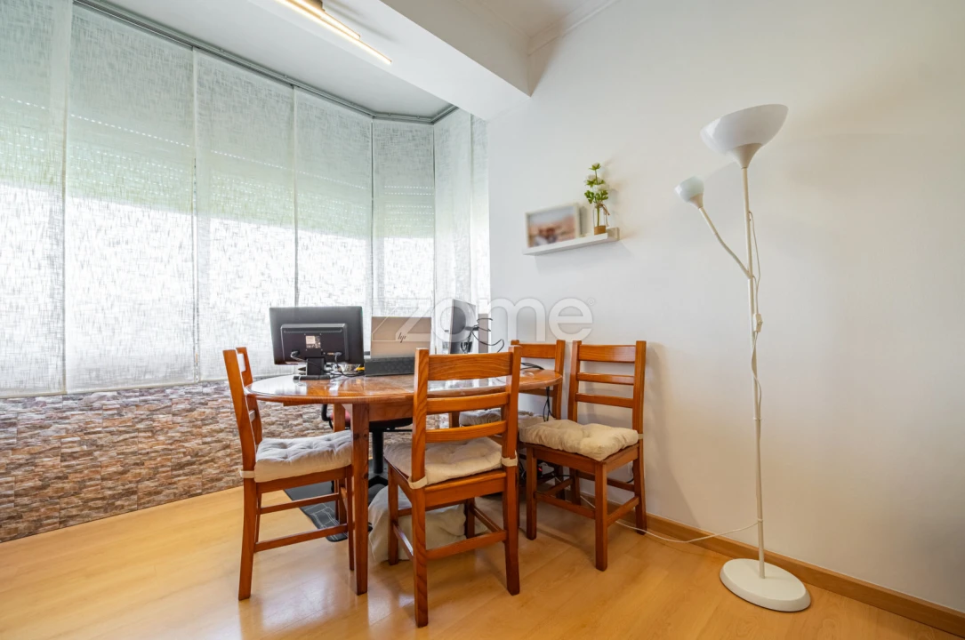 Apartamento T2 para Venda em Águas Livres Foto 3