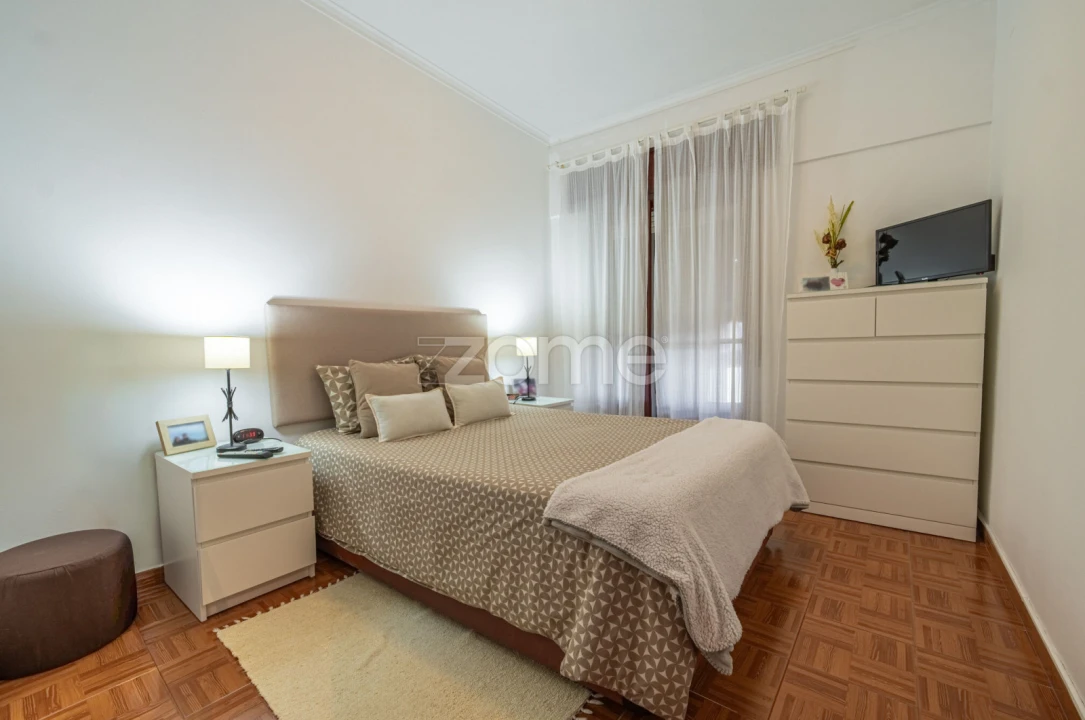 Apartamento T2 para Venda em Águas Livres Foto 8