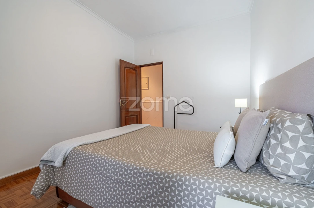 Apartamento T2 para Venda em Águas Livres Foto 9